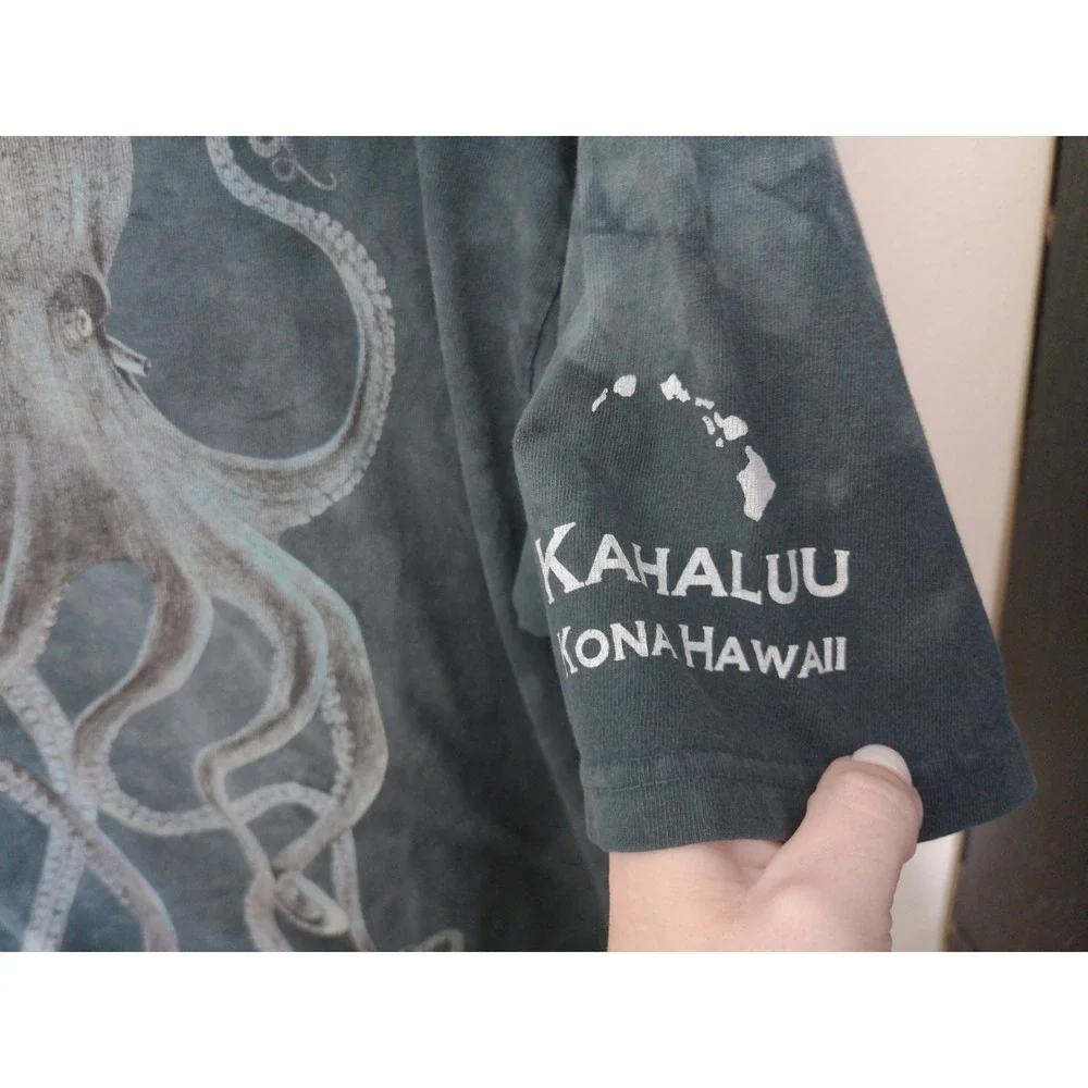 The Mountain Octopus T-Shirt Mens 2XL Blue Tie-Dye Excellent Hawaii Graphic Tee